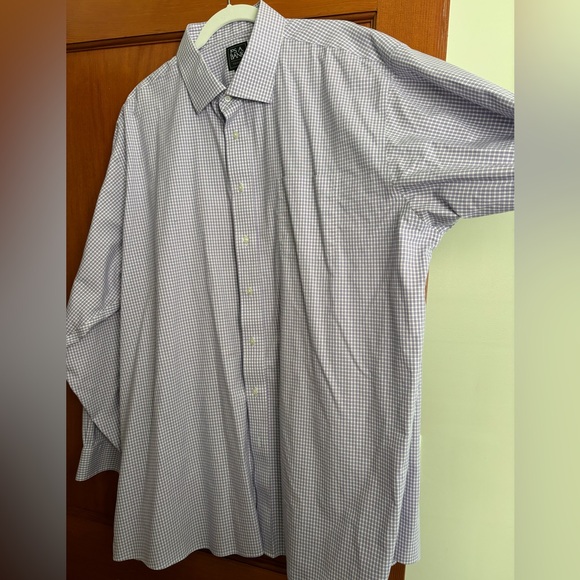 Jos A Banks traditional fit purple and white long sleeve men’s dress shirt - Picture 3 of 5